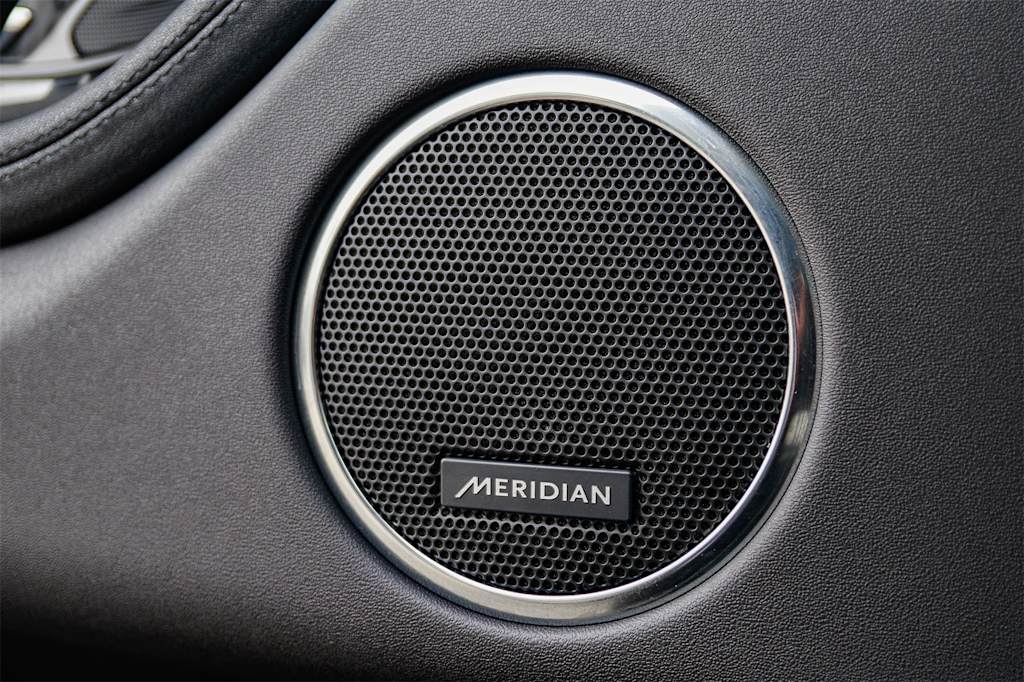 Thumbnail: 2025 Land Rover Discovery Sport - 28