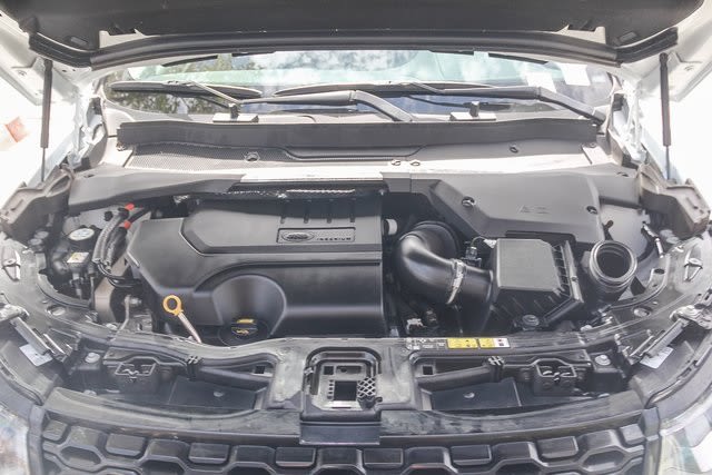 2023 Land Rover Discovery Sport SE 8