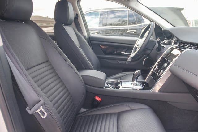 2023 Land Rover Discovery Sport SE 10