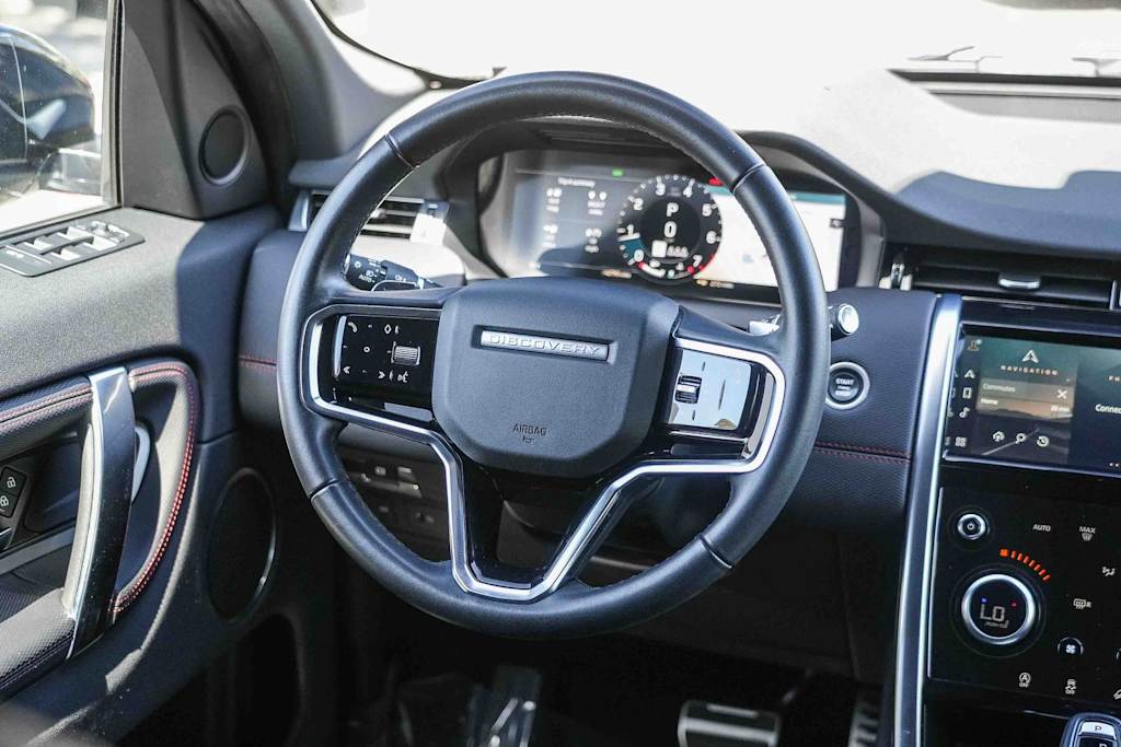 Thumbnail: 2023 Land Rover Discovery Sport - 8