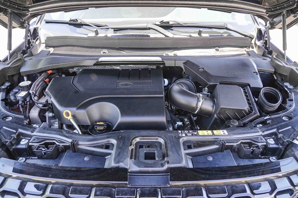 Thumbnail: 2023 Land Rover Discovery Sport - 7
