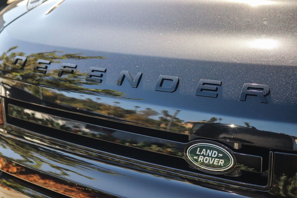 Thumbnail: 2023 Land Rover Defender - 20
