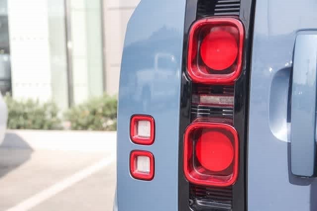 2021 Land Rover Defender 110 18