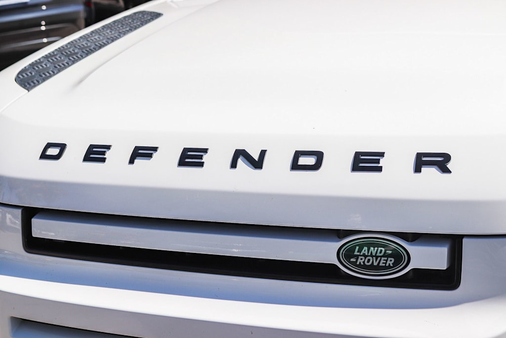 Thumbnail: 2020 Land Rover Defender - 5