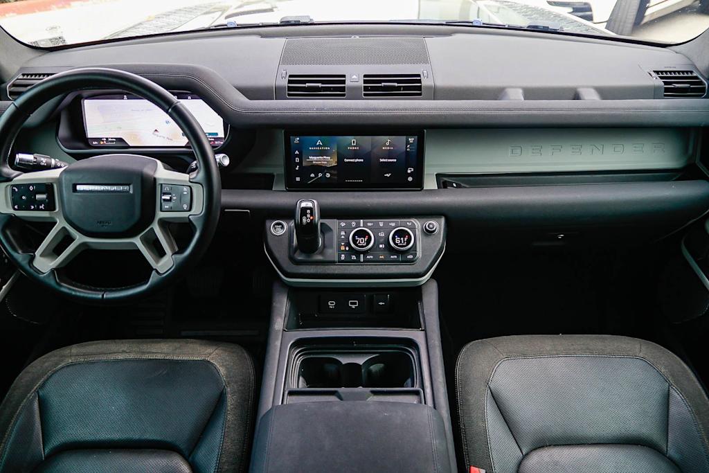 Thumbnail: 2020 Land Rover Defender - 2