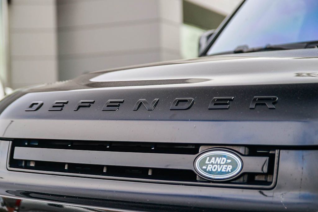 Thumbnail: 2020 Land Rover Defender - 5