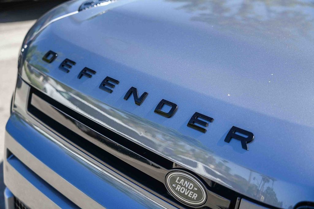 Thumbnail: 2024 Land Rover Defender - 5