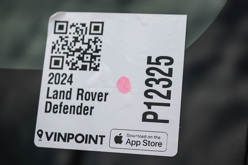 Thumbnail: 2024 Land Rover Defender - 15