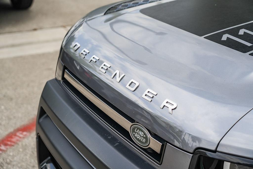 Thumbnail: 2022 Land Rover Defender - 5
