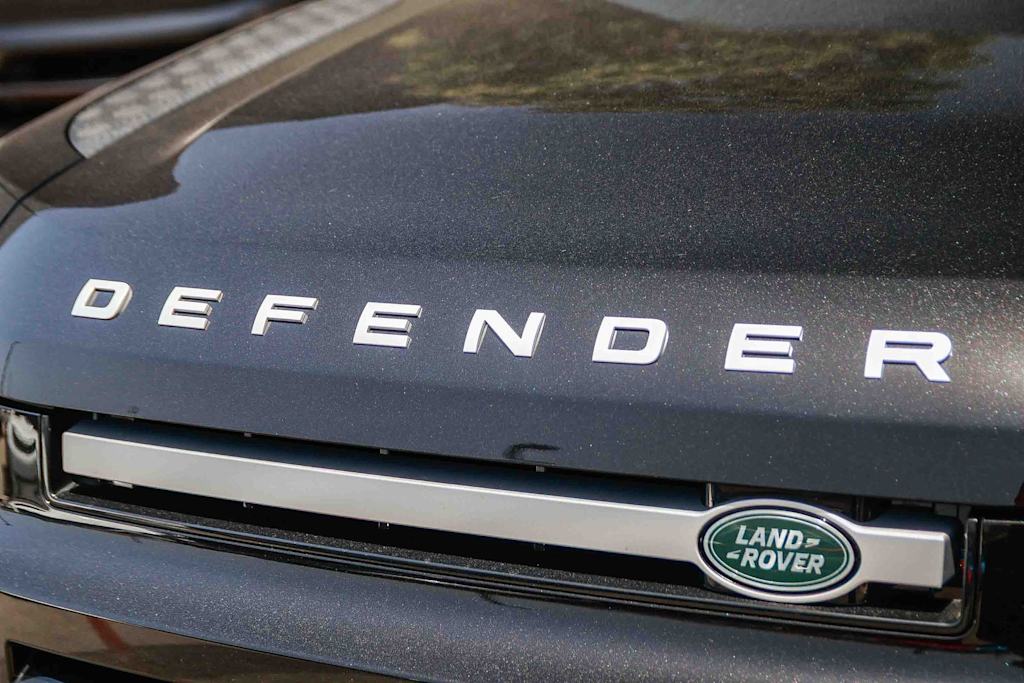 Thumbnail: 2025 Land Rover Defender - 5