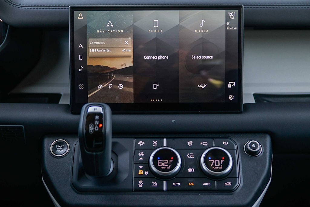 Thumbnail: 2025 Land Rover Defender - 13