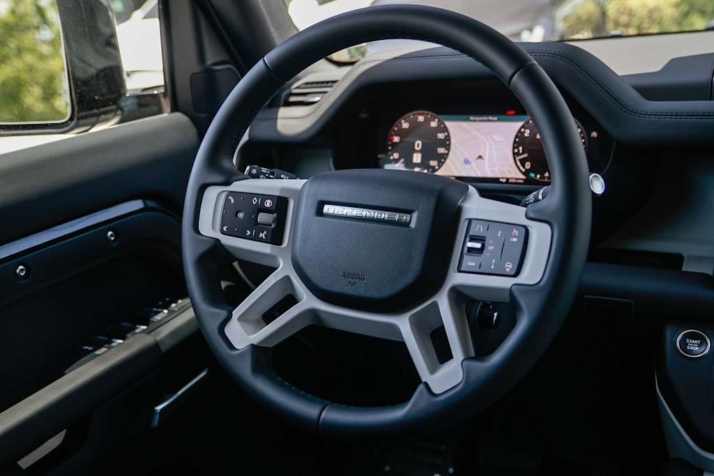 Thumbnail: 2025 Land Rover Defender - 8