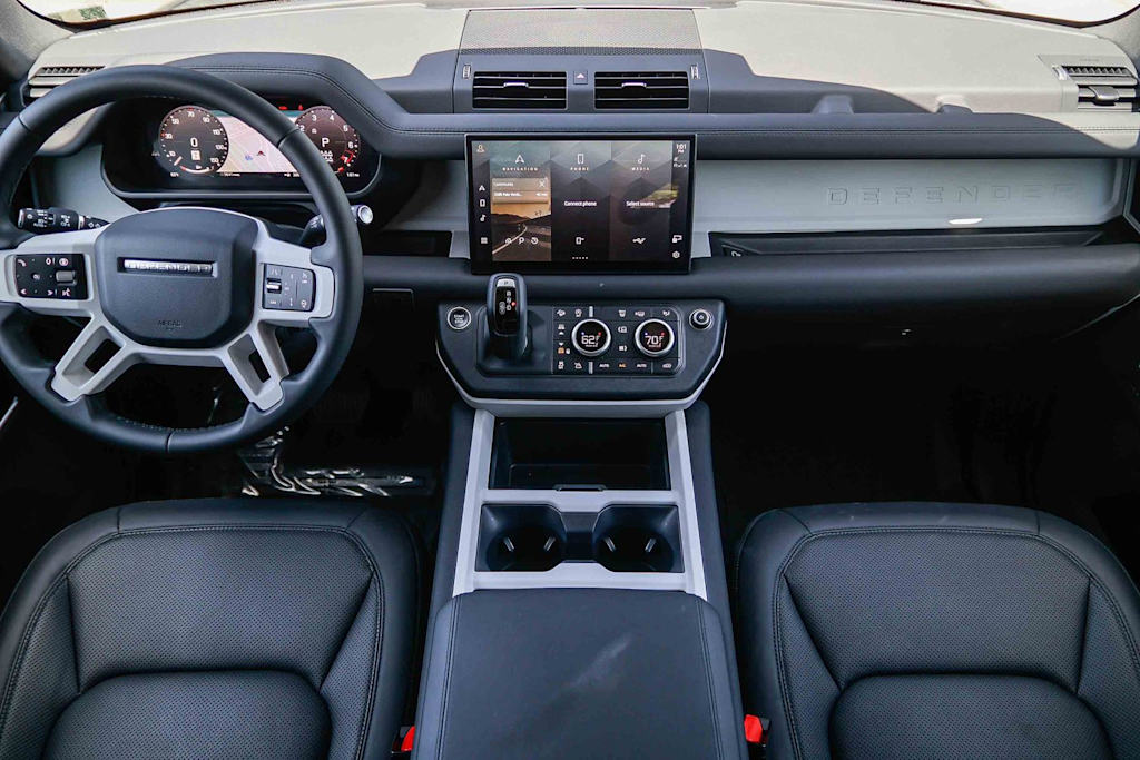 Thumbnail: 2025 Land Rover Defender - 2