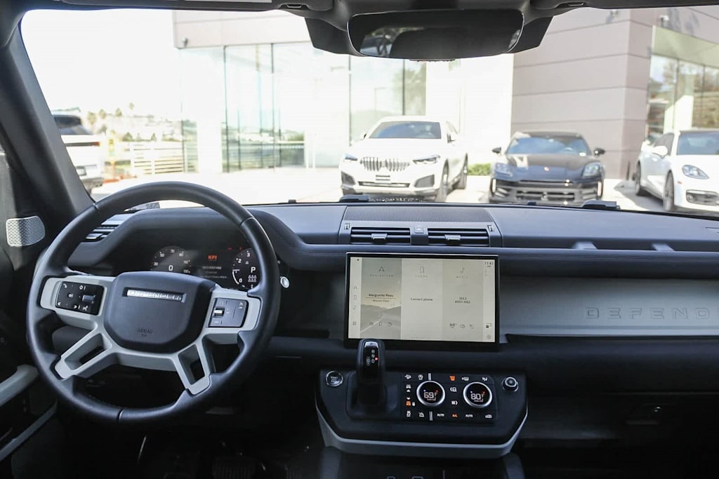 Thumbnail: 2023 Land Rover Defender - 2