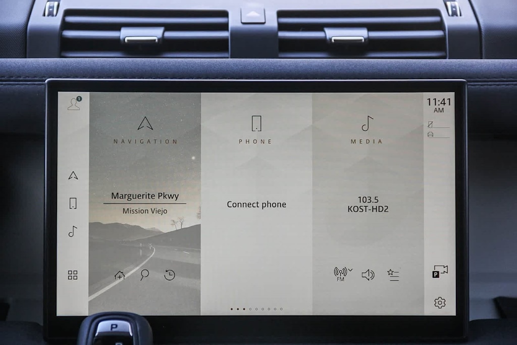 Thumbnail: 2023 Land Rover Defender - 23