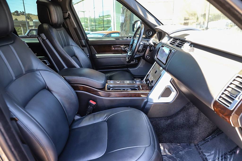 Thumbnail: 2021 Land Rover Range Rover - 9