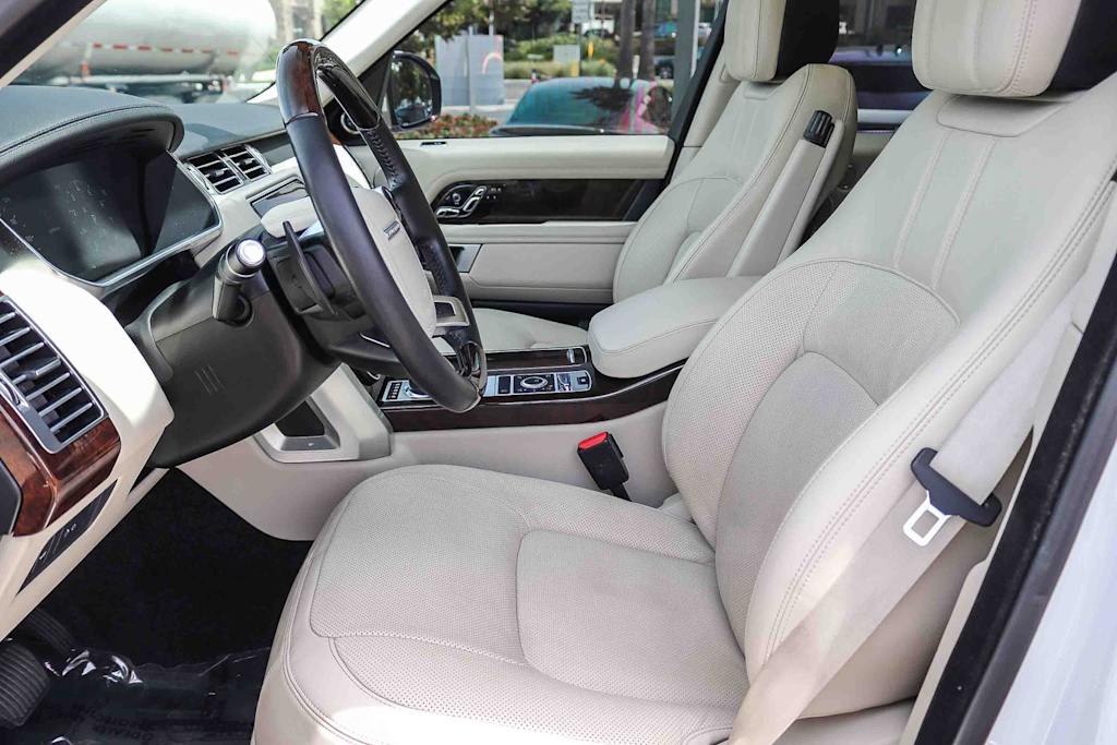 Thumbnail: 2020 Land Rover Range Rover - 11