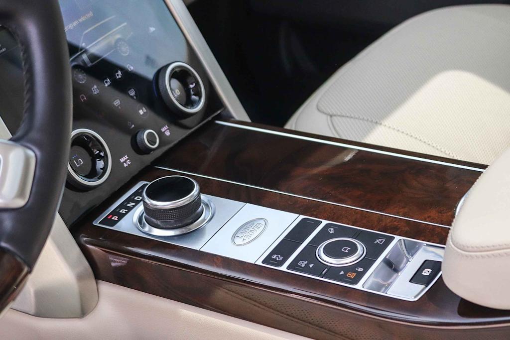 Thumbnail: 2020 Land Rover Range Rover - 14