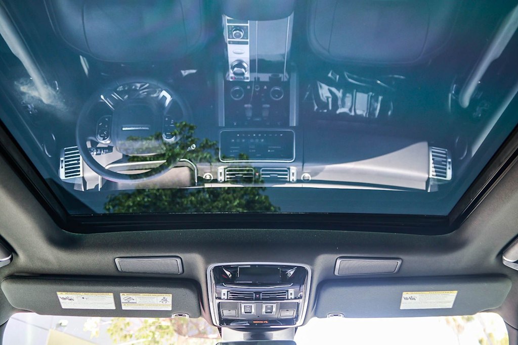 Thumbnail: 2020 Land Rover Range Rover - 23