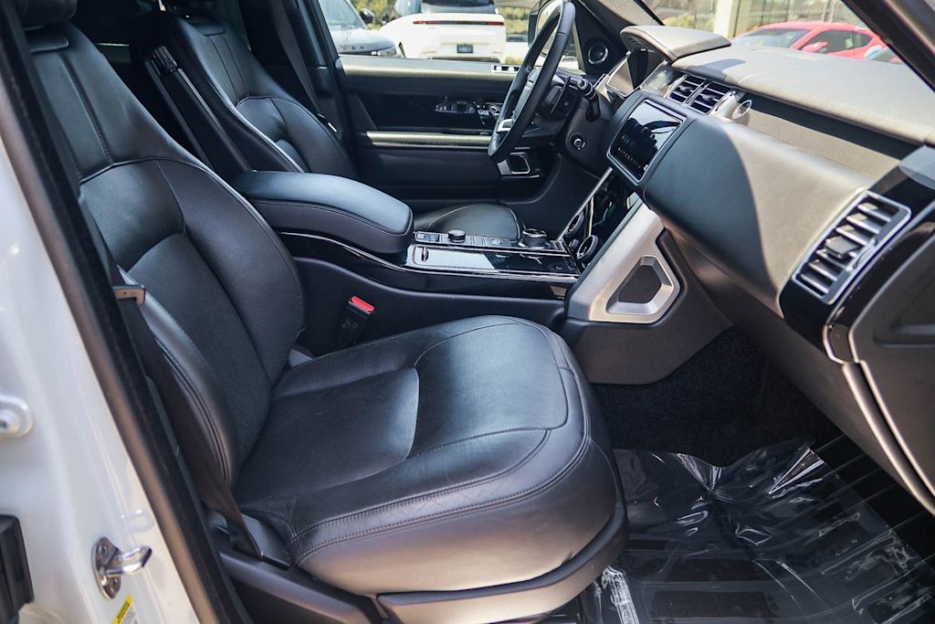 Thumbnail: 2020 Land Rover Range Rover - 10