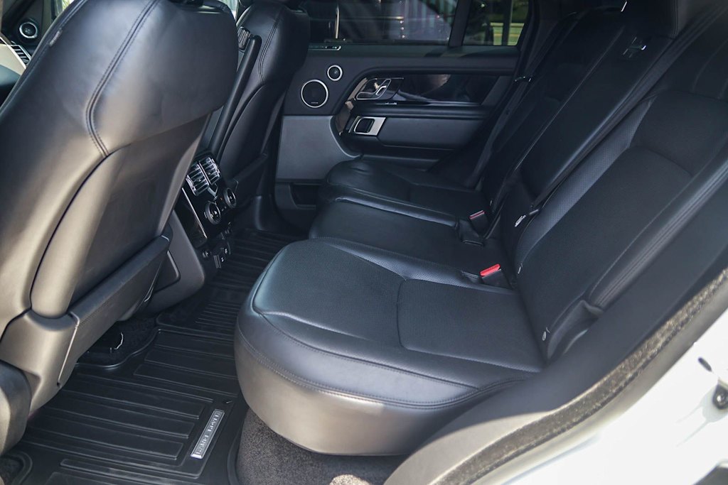 Thumbnail: 2020 Land Rover Range Rover - 12