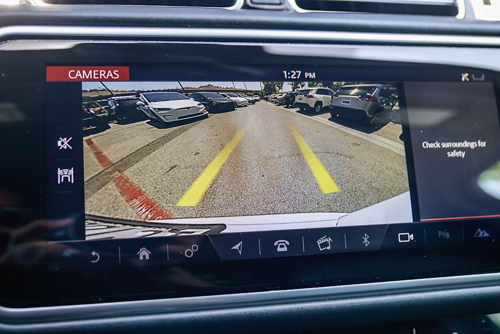 Thumbnail: 2020 Land Rover Range Rover - 27