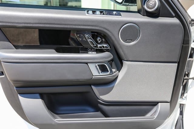 2021 Land Rover Range Rover Westminster 25