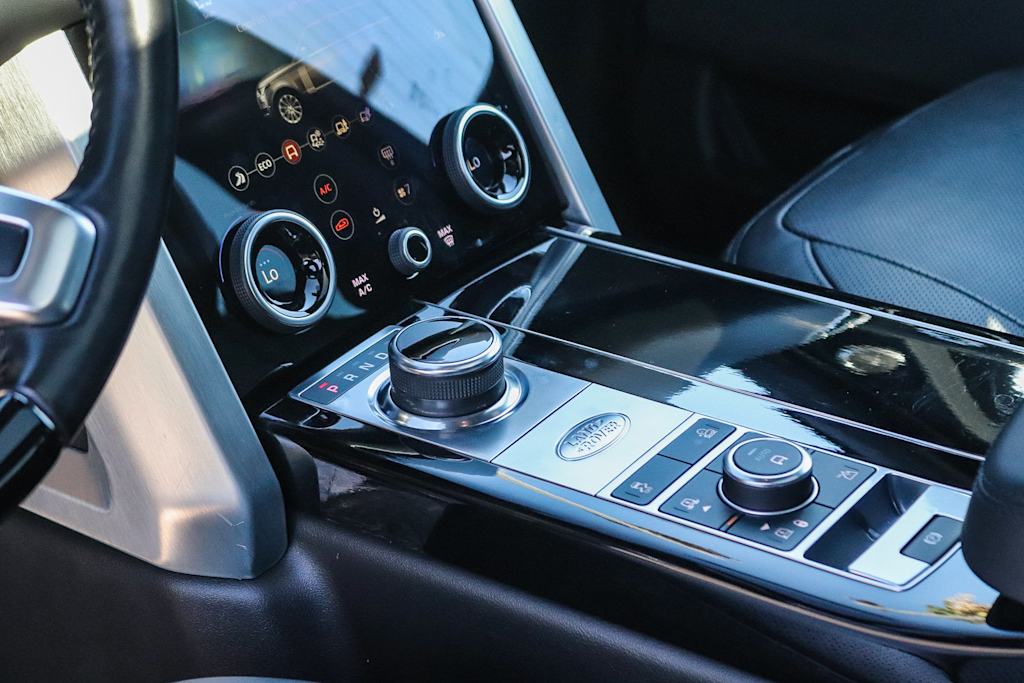 Thumbnail: 2021 Land Rover Range Rover - 13