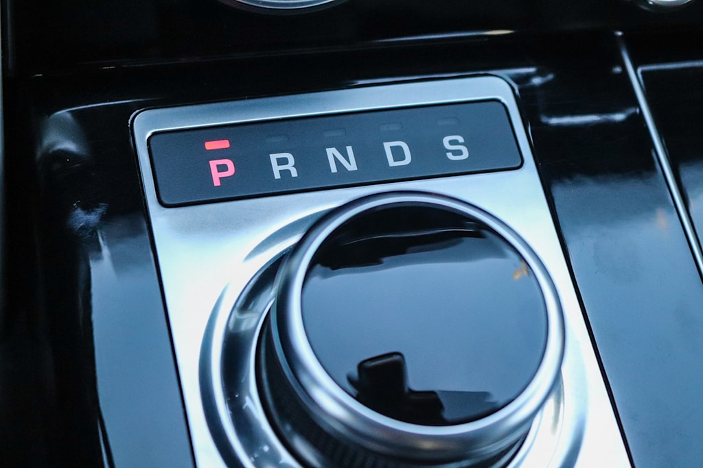 Thumbnail: 2021 Land Rover Range Rover - 25
