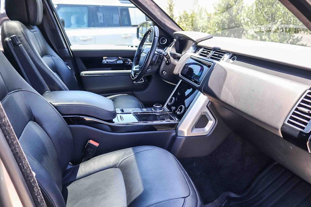 Thumbnail: 2022 Land Rover Range Rover - 9
