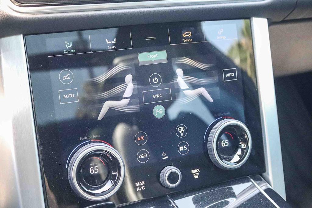 Thumbnail: 2022 Land Rover Range Rover - 25