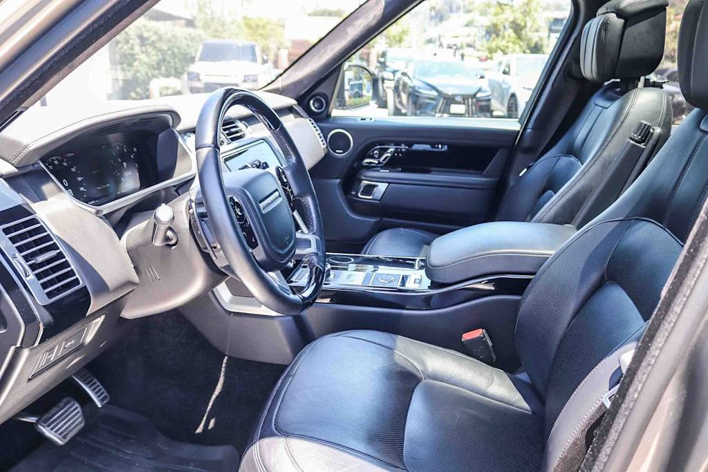 Thumbnail: 2022 Land Rover Range Rover - 10