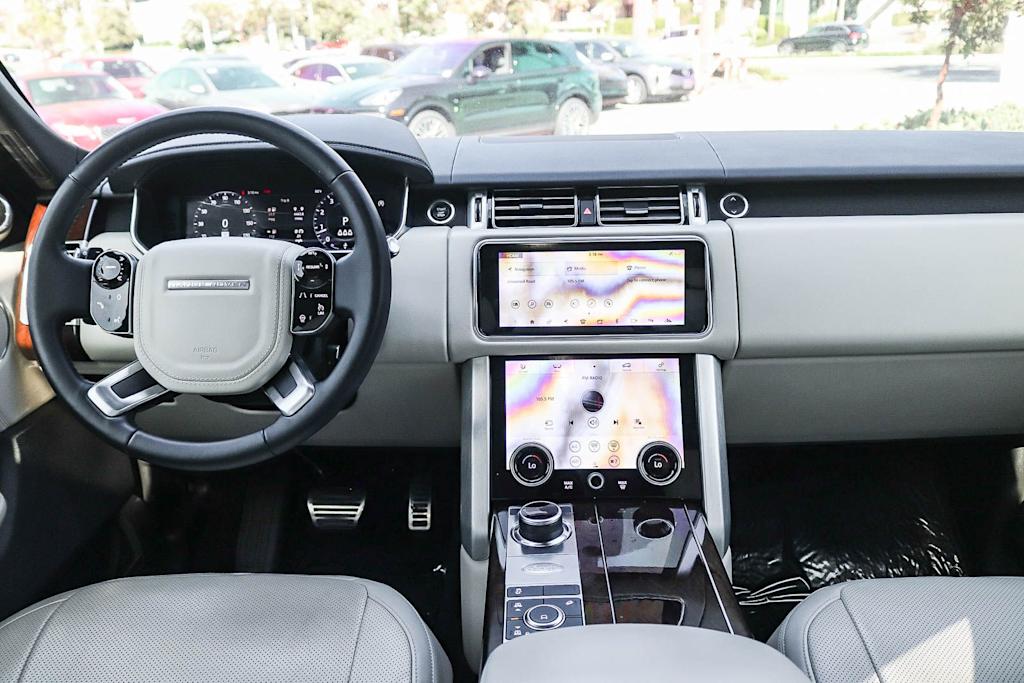 Thumbnail: 2021 Land Rover Range Rover - 2