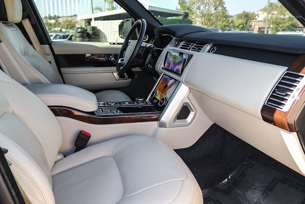 Thumbnail: 2021 Land Rover Range Rover - 12