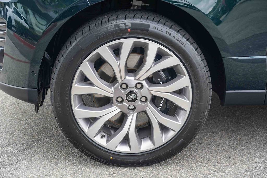 Thumbnail: 2021 Land Rover Range Rover - 19