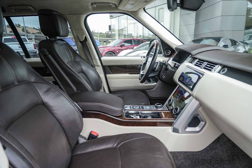 Thumbnail: 2021 Land Rover Range Rover - 9