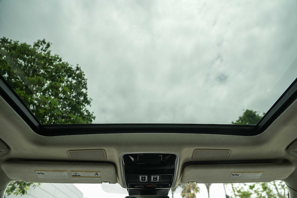 Thumbnail: 2021 Land Rover Range Rover - 22