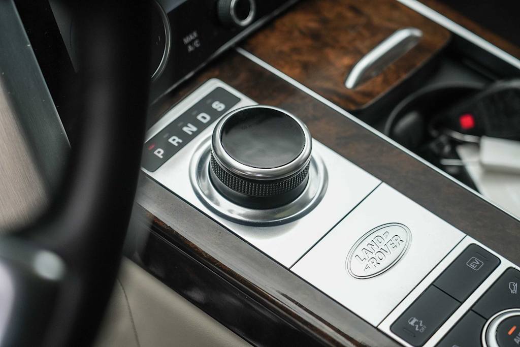 Thumbnail: 2021 Land Rover Range Rover - 13