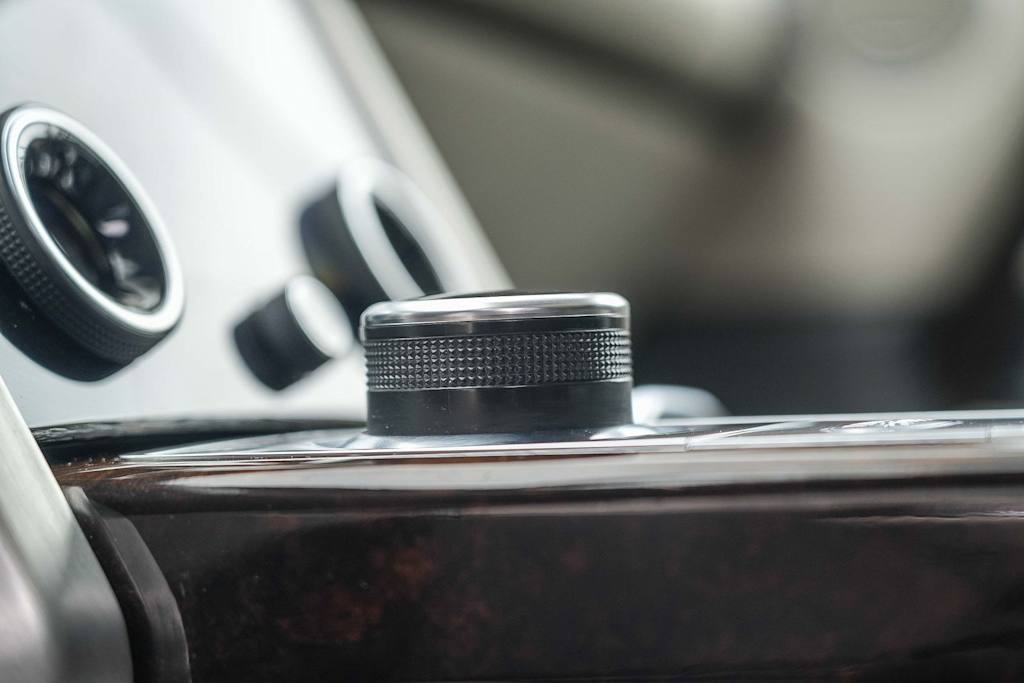 Thumbnail: 2021 Land Rover Range Rover - 26