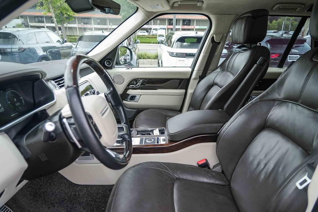 Thumbnail: 2021 Land Rover Range Rover - 10
