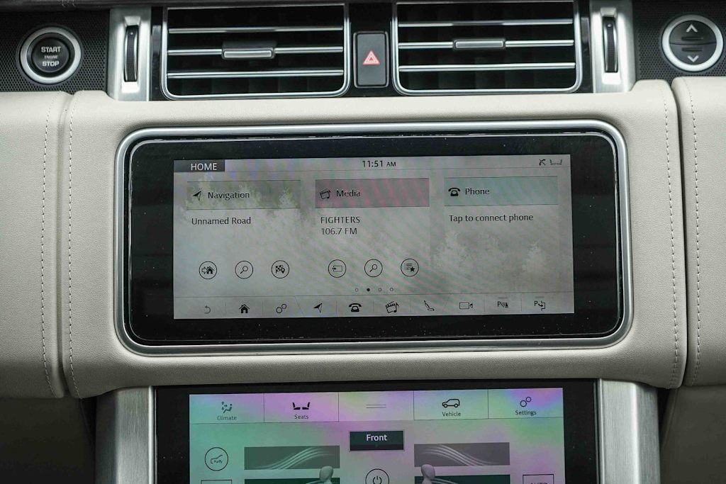 Thumbnail: 2021 Land Rover Range Rover - 21