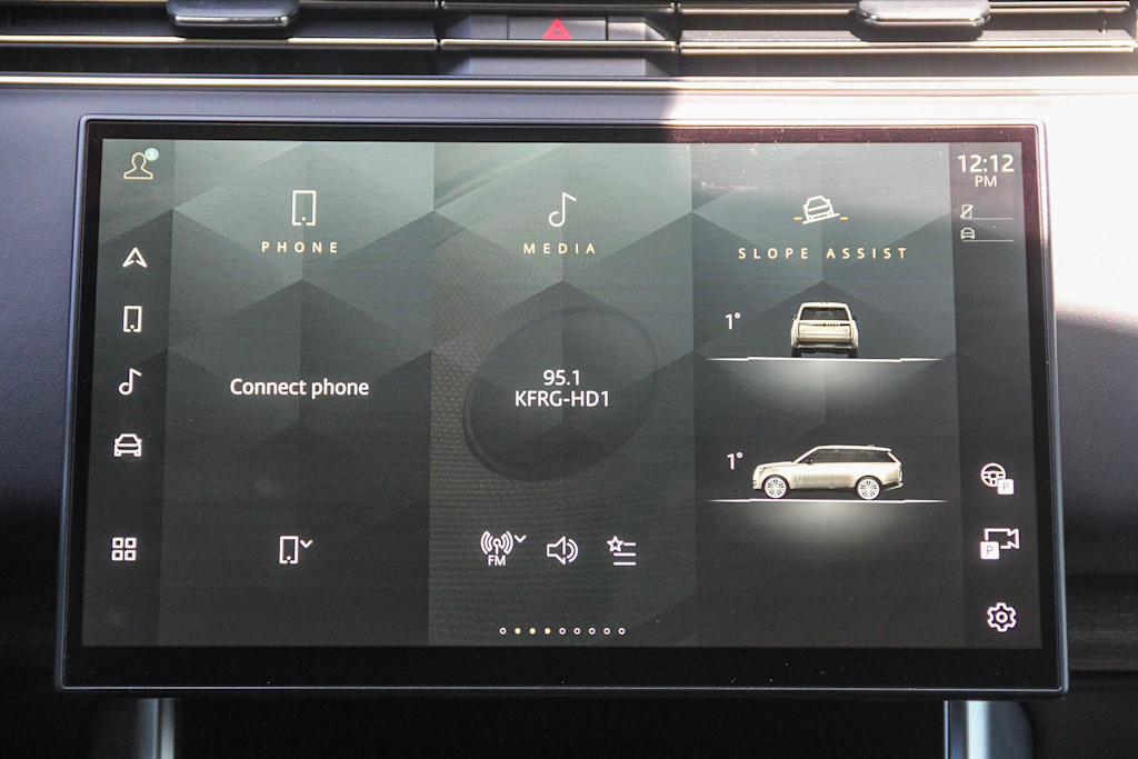 Thumbnail: 2023 Land Rover Range Rover - 21