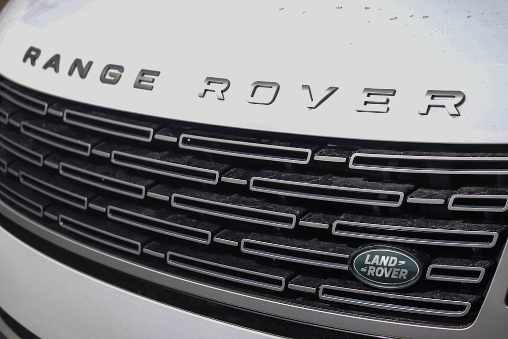 Thumbnail: 2026 Land Rover Range Rover - 6
