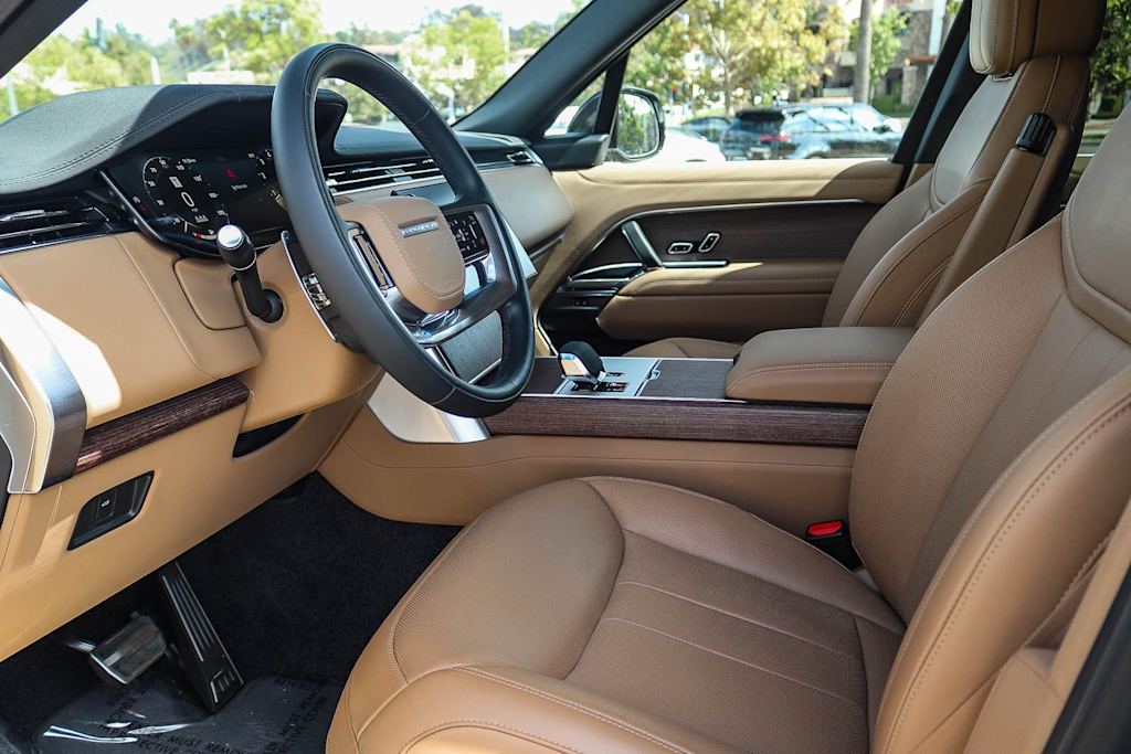 Thumbnail: 2026 Land Rover Range Rover - 21