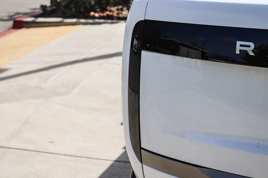 Thumbnail: 2026 Land Rover Range Rover - 10