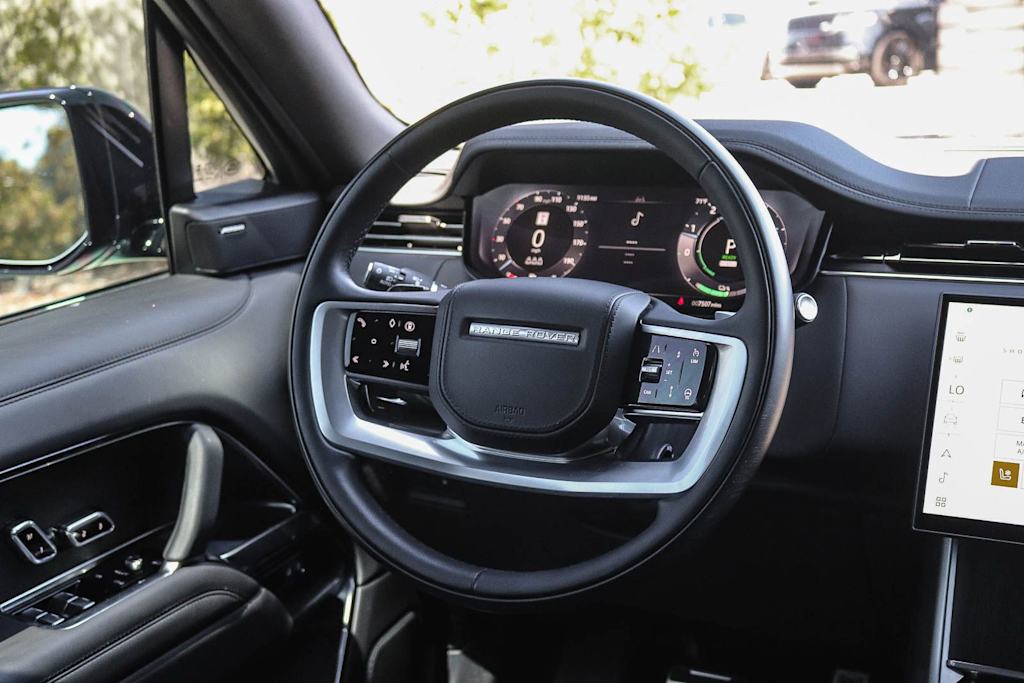 Thumbnail: 2025 Land Rover Range Rover - 2