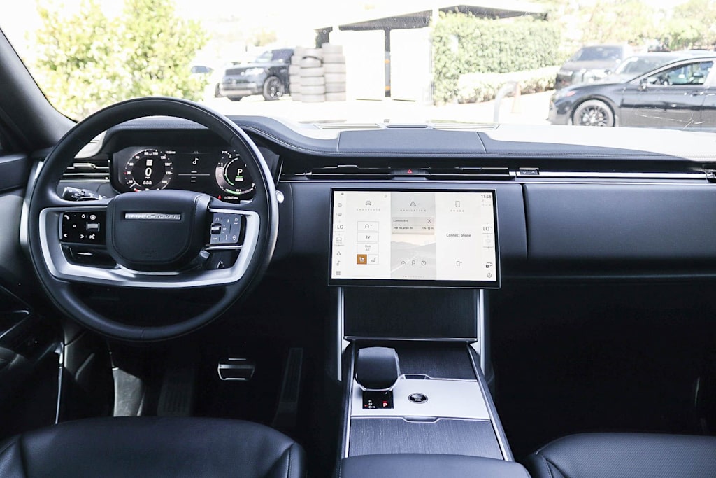 Thumbnail: 2025 Land Rover Range Rover - 8
