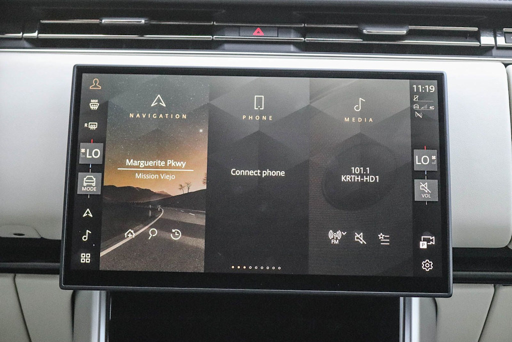 Thumbnail: 2025 Land Rover Range Rover - 18
