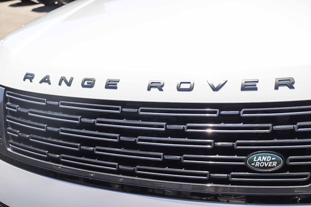 Thumbnail: 2025 Land Rover Range Rover - 6