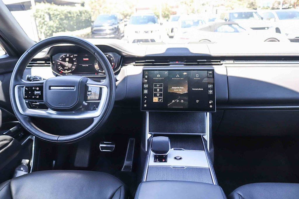 Thumbnail: 2025 Land Rover Range Rover - 2